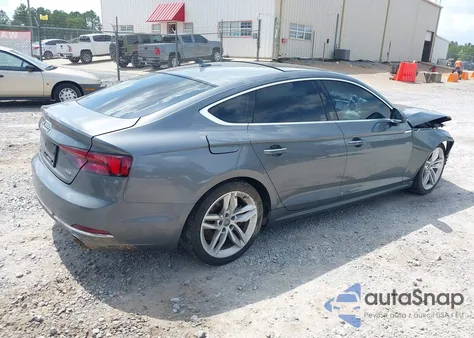 2019 Audi A5 45 Premium z USA, uszkodzony, nr VIN WAUANCF56KA051068